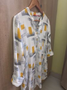 Abstract Print Button-Down Top