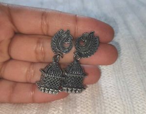 “Women’s Earrings Combo – Multiple Pairs” set of 7