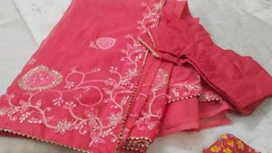 Beautiful Saree With Blouse 💝