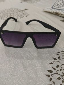 Black Frame Sunglasses