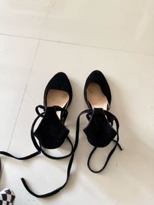 Black Tie-Up Heels