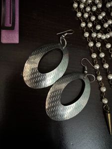 Earings