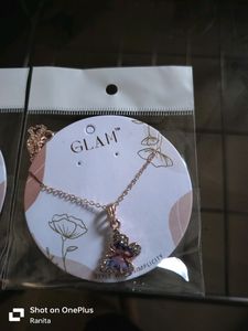 Beautiful pendant set of 2