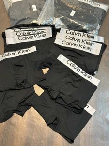 Calvin Klein Men's Boxers 3pcs ka rate hai