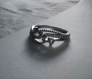 Heart &amp; Rhinestone Ring