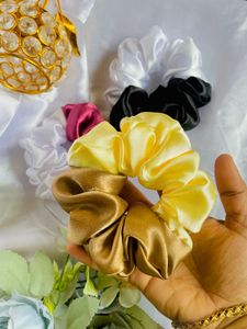 combo double shade scrunchies offer price