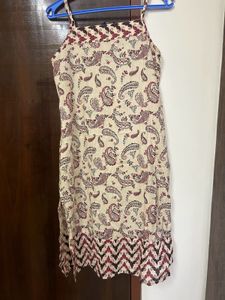 Straight Cut Kurta Sleevless