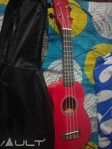 Ukulele Saprano With Bag