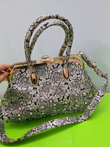 Fabulous Diamond 💎 Silver Handbag👜