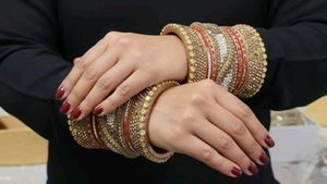 Gorgeous Bangle Set
