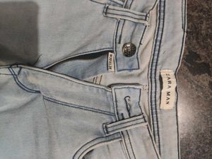 Zara Light Wash Jeans