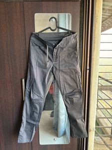 Pants With Stretchable Fabric