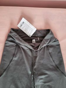 Blissclub NEW Flared Pant Grey/Size-Small