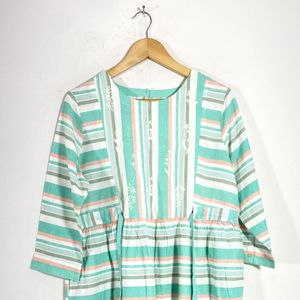 Max Light Green Long Kurta ( Women )