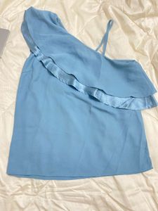 Chic One-Shoulder Top