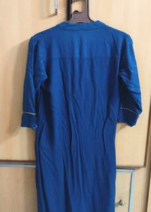 Elegant Blue Kurti!
