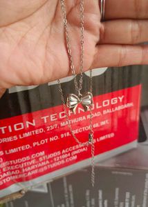 Bow Pendant Necklace