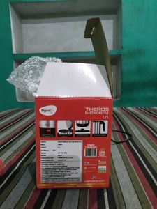 Pigeon Theros Electric Kettle - New with Tag!