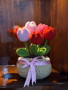 Tulip flower pot
