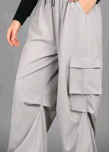 Grey Cargo Pants - Trendy &amp; Comfy