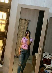 Ripped Knee Jean🍧🌹🌸