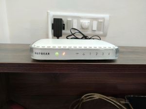 NETGEAR WIRELESS ROUTER -WORKING