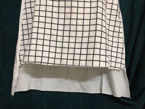 White &amp; Black Stylish Top