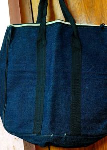 Classic Women Handbags..