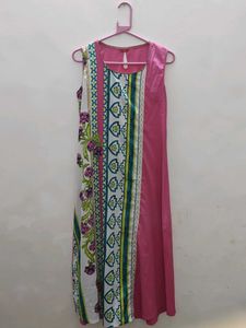 W Women’s Pink Floral Kurta (Size 8 / 38) 🌸