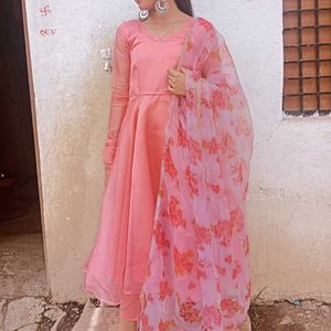 Peach Kurta Set & Dupatta