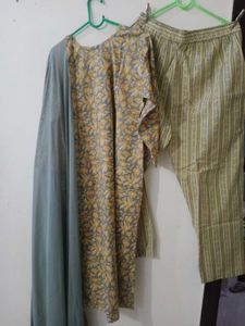 Beautiful and elegant Floral Kurta Set