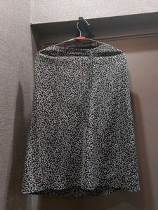 Black And White Floral Print Skirt
