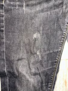 Dnmx Distressed Lightly Washed Jeans