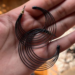 Black Necklace &amp; Earring Set