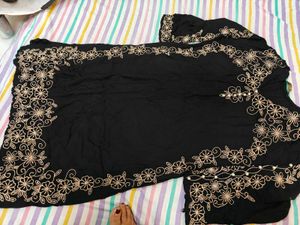 Floral Embroidered Kurta