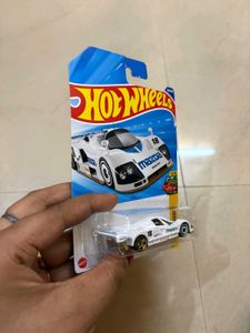 Hot Wheels Bugatti Bolide &amp; Mazda 787B Set