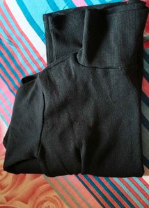 Elegant Black turtle neck woolen top