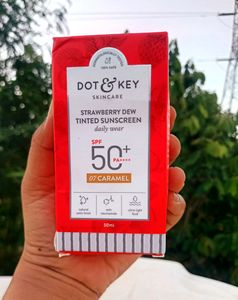 Dot & Key ❤️ Strawberry 🍓 Dew Tinted Sunscreen 🌞