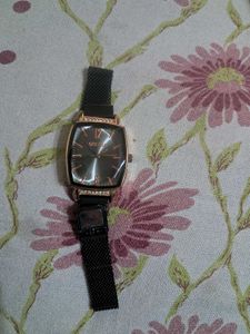 Magnet Watch