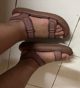 Trends College wear