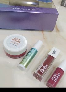 50/- Per Pc Travel Kit Pack Of 1