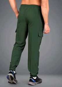 Men&#39;s Green Athletic Cargo Pants