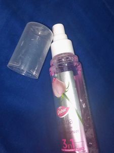 Dabur Gulabari Rose Face Cleanser