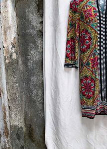 81610. Colorful Patterned Dress
