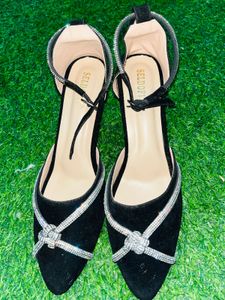 Seldorf black heels