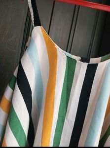 Unused Multicolour Top