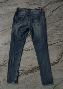 Trendy Navy Blue Stripped Jeans For Sale👖👠