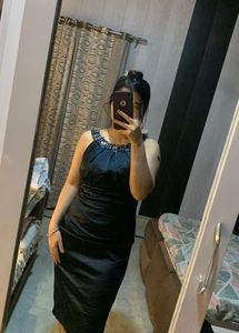 Elegant Black embellished dress 🦋🎀💕