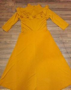 Chic Yellow Midi Dress