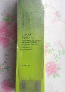 FacesCanada URBAN BALANCE facewash